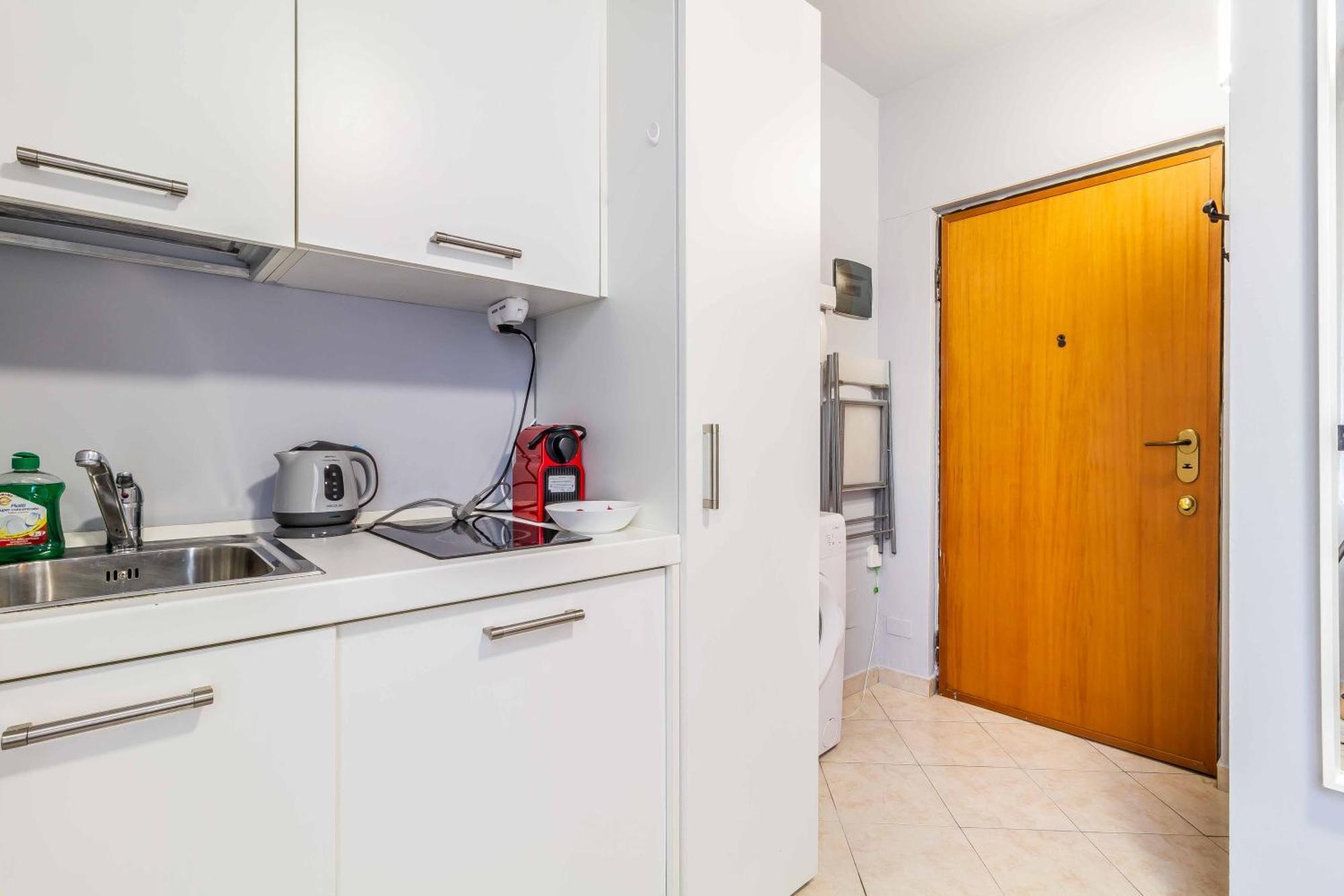 Apartment Domusmi Alessi Mailand